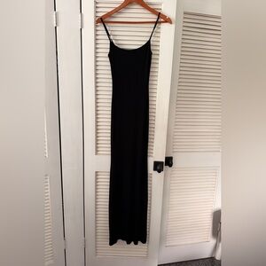 SKIMS LONG SLIP DRESS - black. (Perfect condition, only worn once!)